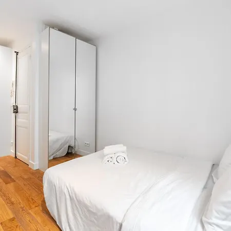 Montmartre - élégance&charme Au Pied Sacré-cœur Aparthotel 2*