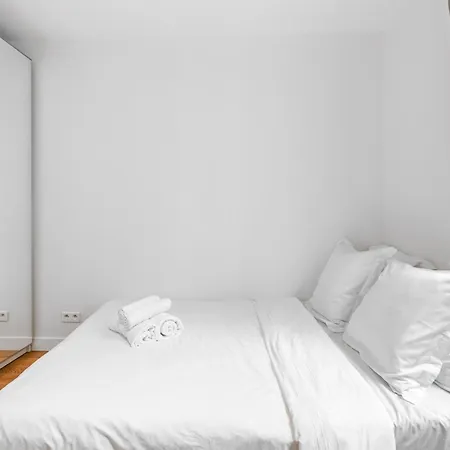 Montmartre - élégance&charme Au Pied Sacré-cœur Aparthotel 2*